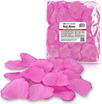 Розовые лепестки роз Bed of Roses