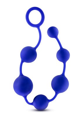 Синяя анальная цепочка 16 Inch Silicone Anal Beads - 40,6 см. Длина: 40.6 см. Диаметр: 3.5 см. Вам хочется желать анального секса так, словно от этого зависит ваша жизнь? Эти шарики на мягкой сцепке помогут вам возбудиться по максимуму. Страна: Китай. Материал: силикон.