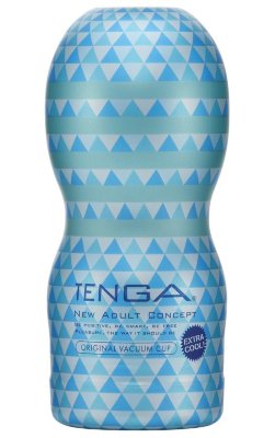 Мастурбатор с охлаждающей смазкой TENGA Original Vacuum Cup Extra Cool Длина: 15.5 см. Мощный замораживающий эффект одноразового мастурбатора TENGA EXTRA COOL Edition точно придется по вкусу любителям необычных ощущений. Vaccum Cup - это в первую очередь анатомический продуманный дизайн: внутри вас встретит мягкая рельефная поверхность с множеством больших и маленьких выступов, ребер и зоной для круговой стимуляции головки. Vaccum Cup способна подарить полное ощущение легендарного глубокого минета. Она доведет вас до такого бурного оргазма, который вы еще никогда не испытывали во время мастурбации без использования игрушек. Феноменальное реалистичное ощущение посасывания создадут специальные клапаны, которые нагнетают сильный вакуум внутри корпуса мастурбатора. А с помощью отверстия для воздуха на крышке стимулятора вы можете усиливать и ослаблять свое ощущение погружения в самую глубину горла. Реалистичный «причмокивающий» звук создает достоверную иллюзию оральных ласк и вызывает дополнительное возбуждение. Страна: Япония. Материал: термопластичный эластомер (TPE).