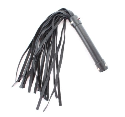 Черная длинная плеть с шипами - 55 см. Длина: 6 см. Плеть выполнена из натуральной кожи черного цвета. Ручка обтянута гладкой кожей и декорирована шипами. Количество хвостов - 20 штук. Стильный аксессуар поможет воплотить эротические фантазии в реальность. Длина хвостов - 40 см. Длина рукояти - 16 см. Страна: Россия. Материал: натуральная кожа.