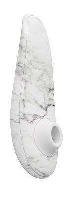 Белый бесконтактный клиторальный стимулятор Womanizer Marilyn Monroe Special Edition Длина: 14.8 см. Женская привлекательность только тогда сильна, когда она естественна и стихийна. (c) Мэрилин Монро Лимитированная версия Womanizer Classic 2 Marilyn Monroe! Клиторальный стимулятор из крайне ограниченного тиража, в роскошном мраморном цвете White Marble придется по вкусу самым взыскательным ценительницам чувственных удовольствий. Уникальная технология Pleasure Air теперь в новом утонченном и эргономичном корпусе Womanizer Classic 2 с покрытием из тактильно приятного, бархатистого силикона. Устройство имеет 10 режимов интенсивности работы. Начальный уровень теперь еще мягче и нежнее, а это значит, что новое устройство идеально подойдет девушкам с повышенной чувствительностью. Кроме того Womanizer Classic 2 оснащен инновационной технологией Afterglow, которая позволяет испытывать множественный оргазм балансируя на волне удовольствия. Подойдя к самому пику или после оргазма одним нажатием вы сможете моментально сбрасывать стимуляцию до самой нежной, а потом наращивать ее снова. Страна: Китай. Материал: анодированный пластик, силикон. Батарейки: встроенный аккумулятор.