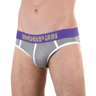 Серые меланжевые трусы-джоки с брендированной резинкой Серые меланжевые трусы-джоки с брендированной резинкой Серые меланжевые трусы-джоки с брендированной резинкой. Страна: Турция. Материал: 95% полиэстер, 5% эластан.