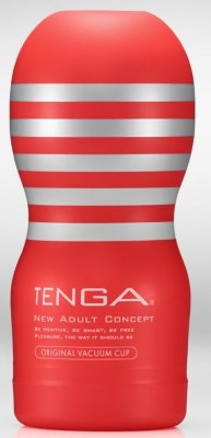 Мастурбатор TENGA Original Vacuum Cup Длина: 15.5 см. Диаметр: 6.9 см. Премьера 2021 года - обновленная линейка хитовых мужских стимуляторов TENGA CUP. Основные отличия от первой серии CUP: - Измененный внутренний рельеф, теперь радикально отличающийся в зависимости от цвета корпуса. - Обновленный внешний дизайн и измененная эргономика корпусов. - Три уровня интенсивности стимуляции в зависимости от цвета корпуса. Vacuum Cup - это в первую очередь анатомический продуманный дизайн: внутри вас встретит мягкая рельефная поверхность с множеством больших и маленьких выступов, ребер и зоной для круговой стимуляции головки. Vacuum Cup способна подарить полное ощущение легендарного глубокого минета. Она доведет вас до такого бурного оргазма, который вы еще никогда не испытывали во время мастурбации без использования игрушек. Феноменальное реалистичное ощущение посасывания создадут специальные клапаны, которые нагнетают сильный вакуум внутри корпуса мастурбатора. А с помощью отверстия для воздуха на крышке стимулятора вы можете усиливать и ослаблять свое ощущение погружения в самую глубину горла. Реалистичный «причмокивающий» звук создает достоверную иллюзию оральных ласк и вызывает дополнительное возбуждение. Красный корпус - золотая середина, классика мужской стимуляции от Tenga. Разработано в Японии для одноразового использования. Страна: Япония. Материал: термопластичный эластомер (TPE).