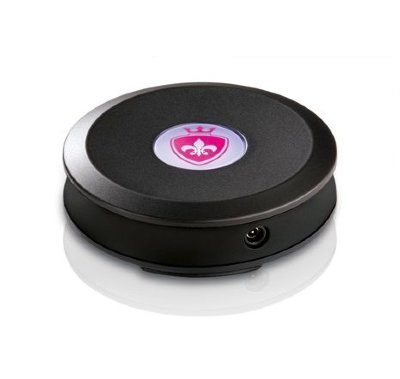 Источник импульсов Sultry Sub Black для 1 устройства Cluster Buster Длина: 6 см. Cluster Buster имеет 10 уровней интенсивности, 12 дополнительных программ для чувственной стимуляции и 5 эффективных программ тренировок (например, для мышц тазового дна). Пульт управления коннектится с игрушкой при помощи специального блока, Sultry Sub, который имеет определенный радио канал и заряжается с помощью USB кабеля В комплекте с пультом поставляется Sultry Sub с радио каналом № 1, отдельно можно купить блоки с радиоканалами № 2, 3, 4, 5, 6, 7 и 8. В данном случае - канал №1. Присоедините блок Sultry Sub к электростимулятору, выберете на пульте управления номер канала соответствующий номеру блока (от 1 до 8) и задайте желаемые режимы, период и интенсивность стимуляции. Для каждого канала можно выбрать собственный функционал. Имея несколько Sultry Sub блоков с разными каналами, можно наслаждаться различными непересекающимися электростимуляциями. Вы можете подключить неограниченное число игрушек к блокам с каналом № 1, и они будут работать по заданной программе для этого канала, либо одновременно подключать свои девайсы к блокам с разными каналами и тогда каждая игрушка будет работать по программе, реагирующей на сигнал именно для того блока, к которому она подключена. Таким образом, вы получаете набор игрушек с разными режимами стимуляции, работающие от одного пульта управления. Данная игрушка является приемником сигнала от пульта Cluster Buster, без пульта игрушка Sultry Sub не производит электрические импульсы! При покупке Sultry Sub наличие пульта Cluster Buster обязательно (приобретается отдельно)! В комплекте: приемник импульсов, переходник для аксессуаров Mystim, 1 самоклеящийся биполярный электрод. Страна: Германия. Материал: пластик.