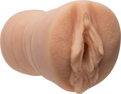 Мастурбатор-вагина Belladonna s ULTRASKYN Pocket Pussy Длина: 14 см. Этот мастурбатор – подарок Белладонны всем мужчинам мира и поклонникам своего таланта в частности. Горячая актриса XXX-фильмов позволила снять слепок со своих прелестей, чтобы каждый мог насладиться сексом со звездой. Пышные половые губы приглашают вас внутрь. Туда, где рельеф и тугие объятия заставят ваш член взорваться брызгами наслаждения. Страна: США. Материал: ULTRASKYN.