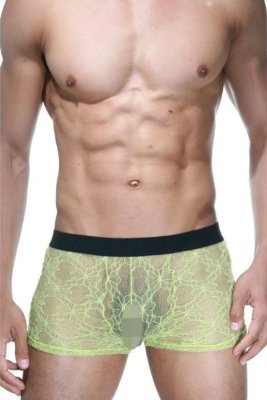 Черно-лаймовые трусы-боксеры из кружева Черно-лаймовые трусы-боксеры из кружева Мужские боксеры из полупрозрачного кружева с крупным плетением, на широкой черной резинке. Страна: Турция. Материал: 85% полиэстер, 15% эластан.