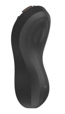 Черная вибровкладка в трусики - 9,3 см. Длина: 9.3 см. Вибратор аккуратно спрячется в трусиках и им легко будет управлять с помощью пульта дистанционного управления. 9 режимов вибрации. Также режимами можно управлять с помощью кнопки на самом устройстве. Девайс снабжен мощным магнитом для закрепления его в нужном месте. Водонепроницаемый IPX7. Ширина - 4 см. Страна: Китай. Материал: силикон. Батарейки: встроенный аккумулятор.