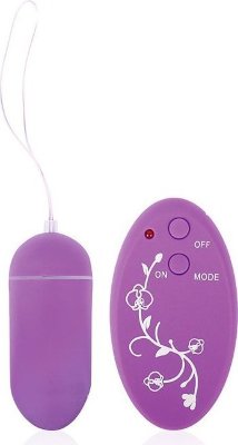 Фиолетовое виброяйцо Sexy Friend с 10 режимами вибрации Длина: 7.9 см. Диаметр: 3.3 см. Побалуйте себя виброяйцом на дистанционном управлении с 10 режимами вибрации! Эротический аксессуар можно вводить во влагалище или применять для стимуляции различных эрогенных зон (клитора, сосков, половых губ, основания полового члена или мошонки мужчины). Эргономичная форма способствует комфортному введению эротического аксессуара. Шнурок-ограничитель помогает контролировать глубину проникновения и легко извлекать виброяйцо. Страна: Китай. Материал: анодированный пластик (ABS). Батарейки: 2 шт., тип AAA.