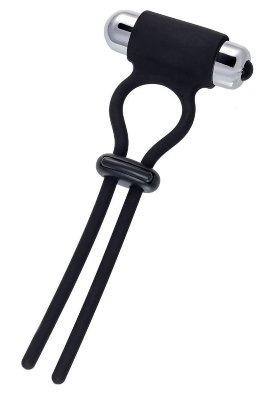 Черное эрекционное лассо на пенис Jat Длина: 14 см. Утягивающее лассо A-Toys позволит быстро достичь желаемого результата. Пластиковое крепление обеспечивает надежную фиксацию лассо и комфортную для вас силу сжатия, а мощная вибропуля подарит обоим партнерам дополнительные приятные ощущения. Отличная альтернатива эрекционному кольцу. Лассо A-Toys гарантирует яркие впечатления и мощные оргазмы. 1 режим вибрации. Страна: Китай. Материал: силикон. Батарейки: 3 шт., тип LR44.