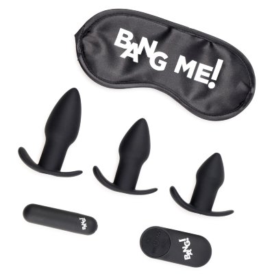 Набор для анальной стимуляции 28X Backdoor Adventure Remote Control 3 Piece Butt Plug Vibe Kit Исследуйте мир анальных игр с этим набором приключений! В этот необычный комплект входит трио анальных пробок, вибропуля с 7 режимами, пульт ДУ и атласная повязка на глаза - все, что вам нужно, чтобы побаловать себя и поэкспериментировать со своей попкой! Три анальные пробки полые и подходят к прилагаемой вибрирующей пуле, поэтому вы можете добавить немного удовольствия своему анальному развлечению! Каждая пробка изготовлена из шелковистого и гладкого силикона премиум-класса для роскошного анального заполнения и не содержит фталатов, что обеспечивает безопасность для здоровья и отсутствие беспокойства! Входящая в комплект вибрирующая пуля имеет 4 уровня интенсивности и 7 режимов вибрации, которыми вы можете наслаждаться. Пролистывайте каждую функцию с помощью кнопки питания или прилагаемого беспроводного пульта управления для удобной настройки во время игры. Благодаря водонепроницаемости IPX7 эту пулю легко чистить и можно принимать душ. Ослепите своего возлюбленного удобной атласной повязкой на глаза и улучшите его осязание! Это идеальное решение для пар, которые хотят добавить атмосферу таинственности и пикантности в свою спальню. В комплекте: вибропуля, 3 полые пробки, пульт ДУ. Длина вибропули - 7,6 см, диаметр - 2 см. Длина малой пробки - 6,4 см, рабочая длина - 5,7 см, диаметр - 2,8 см. Длина средней пробки - 8 см, рабочая длина - 7 см, диаметр - 3,2 см. Длина большой пробки - 9 см, рабочая длина - 8,4 см, диаметр - 3,3 см. Страна: Китай. Материал: анодированный пластик, силикон. Батарейки: встроенный аккумулятор.
