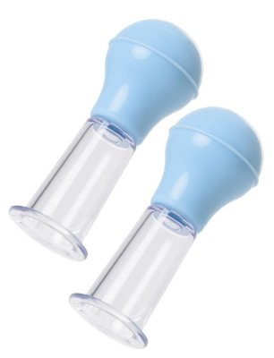 Набор для стимуляции сосков Nipple Pump Set - Size M Длина: 8.8 см. Диаметр: 2 см. Акцентируйте внимание на своих сосках и сделайте их более чувствительными с этим набором! Создайте вакуум простым сжатием груши и ваши соски набухнут и станут привлекательнее и отзывчивее к прикосновениям. Страна: Китай. Материал: анодированный пластик, силикон.