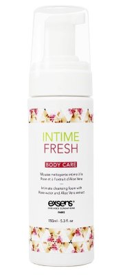Органическая интимная очищающая пенка Intime Fresh - 150 мл. Пенка для интимного очищения Intime Fresh изготовлена из органического экстракта алоэ вера и органической розовой воды. Мягкий, без мыла и сбалансированный по рН, Intime Fresh достаточно нежен для ежедневного использования или просто для тех случаев, когда вы хотите почувствовать себя отдохнувшим! Идеальное очищающее средство после воска или бритья. Хорошо сочетается с органическим интимным увлажняющим кремом с маслом кокосового ши. Отлично подходит как для мужчин, так и для женщин. Нанесите пенящееся очищающее средство на ладонь и очистите интимные зоны. Тщательно промойте чистой водой. Только для наружного применения. AQUA (WATER), ROSA DAMASCENA FLOWER WATER*, COCAMIDOPROPYL BETAINE, GLYCERIN, SODIUM COCOAMPHOACETATE, BENZYL ALCOHOL, PARFUM, CITRIC ACID, TETRASODIUM GLUTAMATE DIACETATE, SODIUM BENZOATE, POTASSIUM SORBATE, GERANIOL, CITRONELLOL, ALOE BARBADENSIS LEAF EXTRACT. Страна: Франция. Объем: 150 мл.
