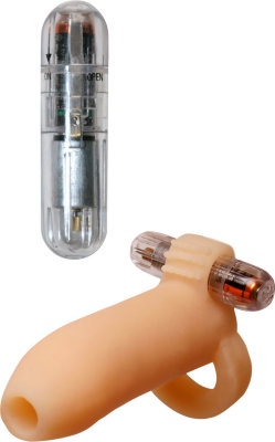 Телесная расширяющая насадка с петлей для мошонки Ready-4-Action Real Feel Длина: 13 см. Диаметр: 3.8 см. Мягкая насадка на пенис с открытой головкой, со специальной подушечкой для стимуляции клитора, куда можно вставить вибропулю. Насадка плотно обхватывает пенис, упругая петля внизу предназначена для мошонки. Страна: США. Материал: термопластичная резина (TPR). Батарейки: есть в комплекте.