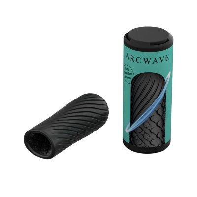 Черный двусторонний мастурбатор Arcwave Ghost Pocket Stroker Длина: 1 см. Диаметр: 4 см. Arcwave Ghost Pocket Stroker — это компактный, удобный и сбалансированный мастурбатор, разработанный для того, чтобы доставлять ни с чем не сравнимое удовольствие, попадая точно в цель. Мастурбатор имеет 2 структуры, чтобы поменять ее, достаточно просто вывернуть его наизнанку. Поддерживать свежесть и чистоту мастурбатора совсем несложно. Силиконовая поверхность Arcwave CleanTech очень гладкая и легко чистится! Силикон CleanTech является гипоаллергенным, медицинским и устойчивым к ультрафиолетовому излучению, что делает его более гигиеничным и долговечным, чем обычные силиконы, представленные на рынке. Arcwave Ghost Pocket Stroker идеально помещается на ладони, позволяя контролировать оргазм одной рукой. Благодаря тонкому дизайну его можно хранить незаметным или носить с собой для быстрого доступа в любое время. Внутренний диаметр - 3,3 см. Страна: Китай. Материал: силикон.
