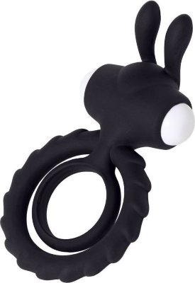 Черное эрекционное кольцо на пенис JOS BAD BUNNY Длина: 9 см. Диаметр: 3.5 см. Причудливая форма игрушки не смутит даже новичка. Кольцо плотно облегает половой член и продлевает половой акт, а клиторальный стимулятор ускоряет наступление женского оргазма, делая его ярче! Игрушка изготовлена из мягкого эластичного силикона, поэтому она растягивается до нужного диаметра. Причудливая форма. Эластичный силикон. Мягкая вибрация. Съемная вибропуля. Внутренний диаметр - 2,5 см. Страна: Китай. Материал: силикон. Батарейки: есть в комплекте.