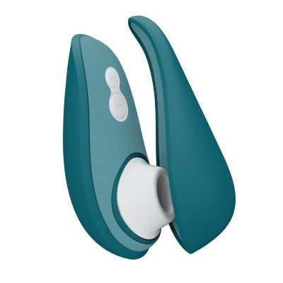 Темно-бирюзовый бесконтактный клиторальный стимулятор Womanizer Liberty 2 Длина: 1 см. Дамы, будьте готовы к взлету: стильное покрытие и восемь уровней стимуляции, Liberty гарантирует удовольствие в любой точке планеты! Запатентованная технология Pleasure Air обеспечивает бесшумную работу: приятное всасывание и нежные массирующие воздушные волны приводят к совершенно новому типу оргазма. Расслабьтесь и наслаждайтесь волнами удовольствия. Новое покрытие добавляет умопомрачительные впечатления к каждому приключению, которое вы только можете себе представить. Оно также гарантирует гигиеническое хранение. Каждый оргазм уникален. Восемь различных уровней интенсивности гарантируют идеальные ощущения с каждым использованием. А функция блокировки перемещения избавит от случайного включения вибратора при перевозке. Womanizer Liberty 2 100% водонепроницаем. Расслабьтесь в душе и возьмите его с собой. Один заряд (60 минут) обеспечивает 120 минут нон-стоп удовольствия. В комплекте магнитный контактный USB-шнур для зарядки. Страна: Китай. Материал: силикон. Батарейки: встроенный аккумулятор.