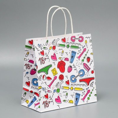 Подарочный крафтовый пакет«18» - 22×22×11 см. Подарочный крафтовый пакет«18». Размеры - 22×22×11 см. Страна: Китай. Материал: бумага.