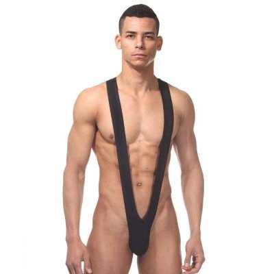 Черное мужское боди на широких лямках Черное мужское боди на широких лямках Очень открытое черное боди для мужчин из хорошо тянущейся ткани, на широких лямках. Страна: Турция. Материал: 85% полиэстер, 15% эластан.