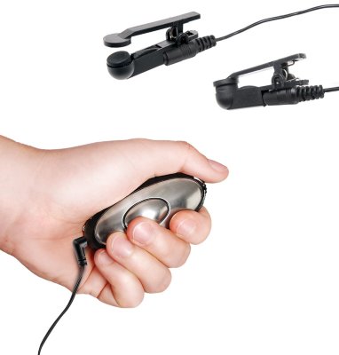 Черные электрические зажимы для сосков Shock Therapy Nipple Clamps Электрические зажимы для сосков – великолепный стимулятор, который откроет перед Вами новые горизонты удовольствий. Вы можете выбрать один из нескольких режимов работы – от легкого покалывания до интенсивной электростимуляции. Также можно контролировать и силу электрического тока. Управляются зажимы с помощью компактного пульта, который легко помещается на ладони. Батарейки в комплекте. Страна: США. Материал: пластик.