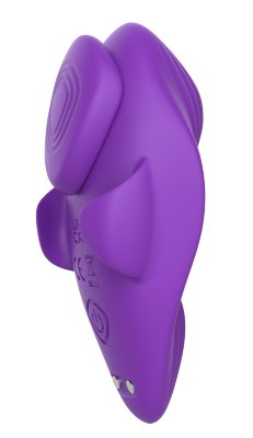 Фиолетовый вибратор в трусики с магнитной фиксацией Длина: 8.2 см. Компактный и мощный вибратор от Secwell разработан для ношения в нижнем белье. Идеально подходит для скрытого использования в общественных местах, ролевых игр и дистанционного управления партнёром при помощи мобильного приложения Lovespouse. Крепится с помощью магнитов, обеспечивая надёжную фиксацию и удобство при движении.10 режимов вибрации — от лёгких пульсаций до интенсивных волн. Мягкий и безопасный силикон + ABS. Удобное магнитное крепление — идеально фиксируется в белье. Страна: Китай. Материал: анодированный пластик, силикон. Батарейки: встроенный аккумулятор.