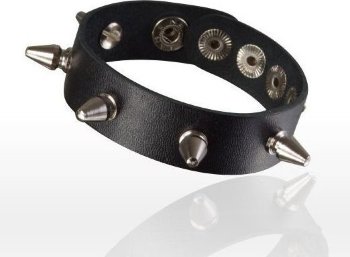 Браслет с шипами на руку