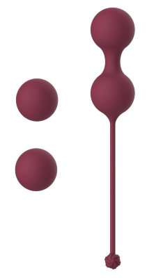 Набор бордовых вагинальных шариков Love Story Diva Длина: 17.8 см. Диаметр: 3 см. Набор вагинальных шариков со смещенным центром тяжести Diva для эффективных тренировок мышц тазового дна. С его помощью получится укрепить интимные мышцы и повысить их чувствительность. Тренировки можно начать с шариков на сцепке, постепенно увеличивая сложность тренировок с помощью шариков без сцепки с уменьшенным диаметром. Таким образом, прогресс от занятий будет лучше и заметнее. Вагинальные шарики можно использовать для спокойных тренировок по системе Кегеля, или в дополнении к занятиям спортом. Интимные тренажеры Carmen изготовлены из гипоаллергенного силикона. Вес одинарного шарика - 31 гр., двойного - 76 гр. Страна: Китай. Материал: силикон.