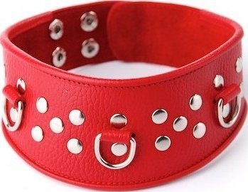 Кожаный красный ошейник с велюровой подкладкой Изготовлен из натуральной кожи с велюровой подкладой. При изготовлении использована никелированная фурнитура. Размер универсальный. Один из основных атрибутов BDSM. Страна: Россия. Материал: натуральная кожа.