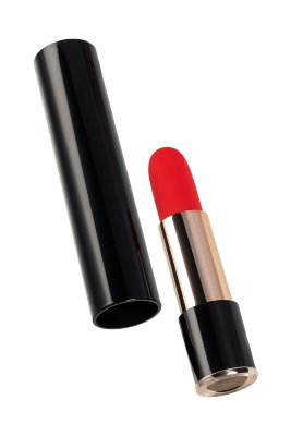 Красный мини-вибратор в виде помады Merlo - 10,5 см. Длина: 10.5 см. Диаметр: 2.2 см. Мини-вибратор Merlo скрывает секрет вашего удовольствия. Теперь вы можете получать яркие оргазмы, где бы вы ни находились: дома, в дороге или на работе. Благодаря компактности, этот маленький аксессуар прекрасно помещается в любую женскую сумочку, что делает его использование очень удобным. При этом, внешний вид игрушки в виде изящного тюбика розовой помады никак не выдаст своего прямого назначения. Мощная работа мини-вибратора Merlo дарит исключительное наслаждение, а 10 режимов вибрации наполнят сексуальную жизнь ярким цветом где бы вы ни находились! Минимальный диаметр - 1,5 см. Страна: Китай. Материал: анодированный пластик, силикон. Батарейки: 1 шт., тип AAA.