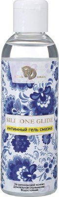 Интимная гель-смазка SILICONE GLIDE - 100 мл. Интимный гель-смазка SILICONE GLIDE на силиконовой основе можно смело использовать для разнообразных сексуальных игр, в том числе в душе, в ванне, бассейне. Создана для страстного секса без ограничений независимо от того, как долго он длится. Обеспечивает устойчивое длительное скольжение без раздражения кожи и аллергических реакций. Идеально подходит как для анальной стимуляции, так и для классического контакта. Ультра шелковистая консистенция не теряет своих свойств даже в воде, обеспечивая вам идеальный комфорт и защиту нежной кожи половых органов. Совместима с изделиями из латекса. Dimethicone, Cyclopentasiloxane, Dimethiconol. Страна: Россия. Объем: 100 мл.
