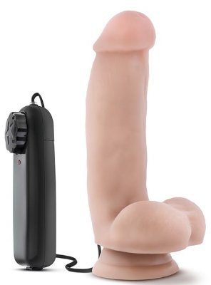 Телесный вибратор The Quarterback - 17,8 см. Длина: 17.8 см. Диаметр: 4.5 см. Реалистичный дизайн, анатомическая форма, точь-в-точь такой же, как и кожа человека – бархатистый на ощупь, мягонький и упругий. С мошонкой. С выносным пультом управления, удобная подошва на присоске позволяет использовать его даже на вертикальных поверхностях. Выносной пульт управления. Рабочая длина - 12,7 см. Страна: Китай. Материал: поливинилхлорид (ПВХ, PVC). Батарейки: 2 шт., тип AA.