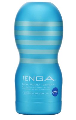 Мастурбатор с охлаждающей смазкой TENGA Original Vacuum Cup Cool Длина: 15 см. Замораживающий эффект одноразового мастурбатора TENGA Original Vacuum Cup Cool. Почувствуйте легкие покалывание в самые яркие моменты наслаждения. Vaccum Cup - это в первую очередь анатомический продуманный дизайн: внутри вас встретит мягкая рельефная поверхность с множеством больших и маленьких выступов, ребер и зоной для круговой стимуляции головки. Vaccum Cup способна подарить полное ощущение легендарного глубокого минета. Она доведет вас до такого бурного оргазма, который вы еще никогда не испытывали во время мастурбации без использования игрушек. Феноменальное реалистичное ощущение посасывания создадут специальные клапаны, которые нагнетают сильный вакуум внутри корпуса мастурбатора. А с помощью отверстия для воздуха на крышке стимулятора вы можете усиливать и ослаблять свое ощущение погружения в самую глубину горла. Реалистичный «причмокивающий» звук создает достоверную иллюзию оральных ласк и вызывает дополнительное возбуждение. Страна: Япония. Материал: термопластичный эластомер (TPE).
