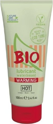 Разогревающий интимный гель BIO Warming - 100 мл. Органический интимный гель БИО на водной основе, для улучшения скольжения и устранения сухости в интимных зонах. Гель создан из натуральных органических ингредиентов, подходит для использования веганами. В основе – натуральный компонент – красные морские водоросли каррагенан. Вытяжка из красного стручкового перца оказывает приятный согревающий эффект, дополнительно стимулирует. Очищенный фермент из корней редиса оказывает антибактериальное действие. Упаковка изготовлена из 100% биоразлагаемого материала – тростникового сахара. Вода, глицерин, пропиленгликоль, бетаин, ксантановая камедь, бензоат натрия, хондрус курчавый, вытяжка из красного стручкового перца, глюконат натрия, лимонная кислота, сорбат калия, лейконосток/очищенный фермент и корней редиса. Страна: Австрия. Объем: 100 мл.