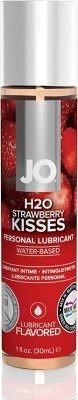 Смазка с ароматом клубники JO Flavored Strawberry Kiss - 30 мл. Аромат клубники – это аромат любви стимулирует любовные процессы. В составе лубриканта только пищевые ароматизаторы и натуральные вкусовые добавки. Они не содержат сахара, не оставляют послевкусия, при попадании в желудок не вызывают раздражения. Абсолютно безопасны для применения, совместимы с алкоголем и пищевыми продуктами. Лубрикант на водной основе не уступает по гладкости, шелковистости и скольжению силиконовым лубрикантам. Легко смывается водой и совместим со всеми видами секс-игрушек. Страна: США. Объем: 30 мл.
